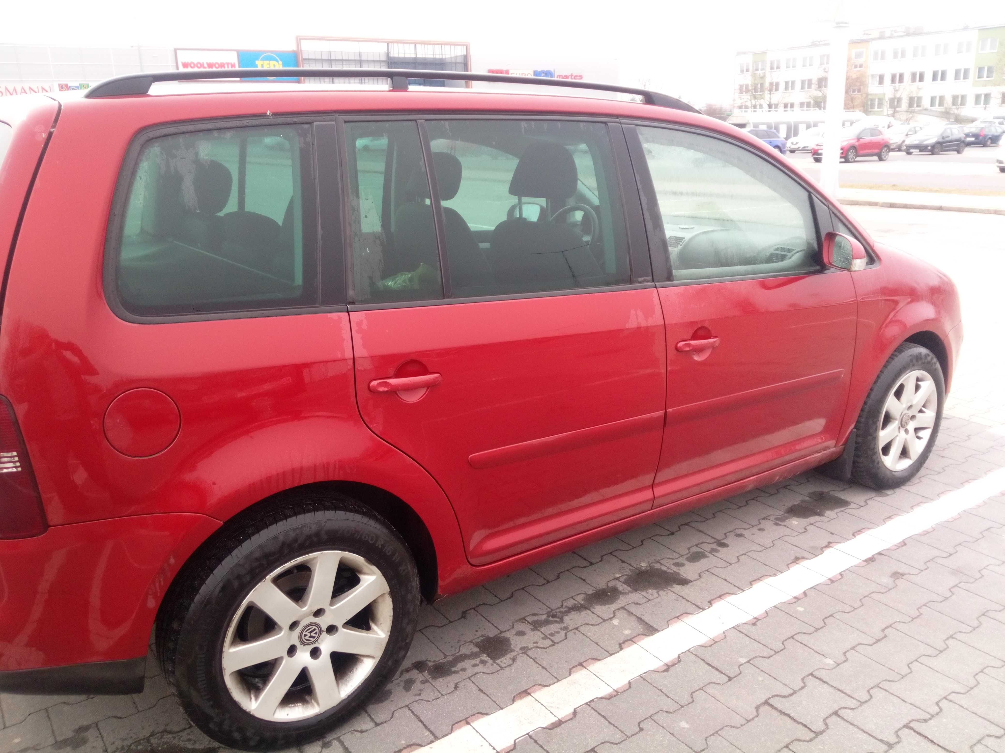 VW Touran 1,9 TDI  7 osób nowy przegląd