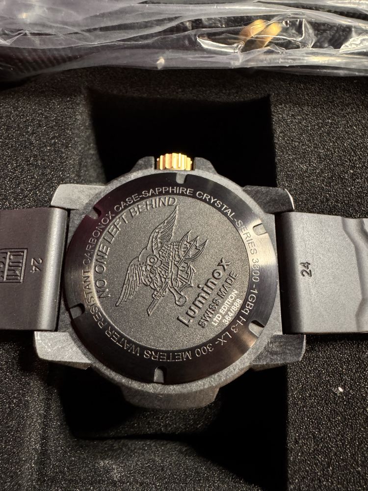 Продам годинник Luminox XS.3805.NOLB.SET