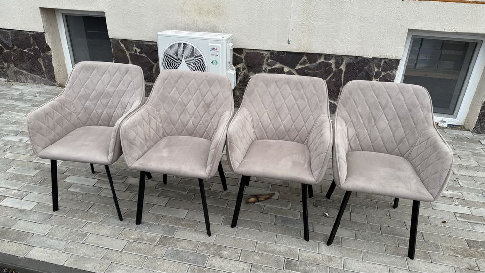 Стільці велюрові