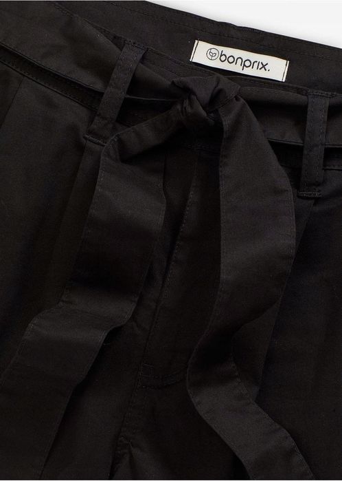 B.P.C czarne bedrmudy damskie z zaszewkami ^38