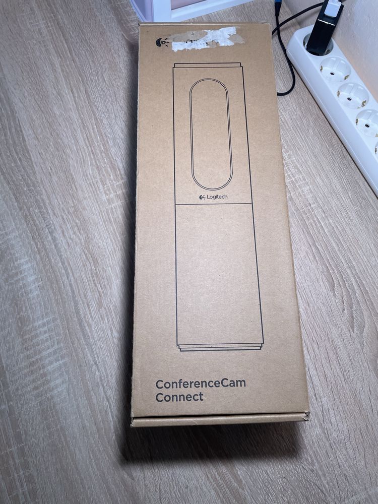 Веб-камера Logitech ConferenceCam Connect (960-001034)
