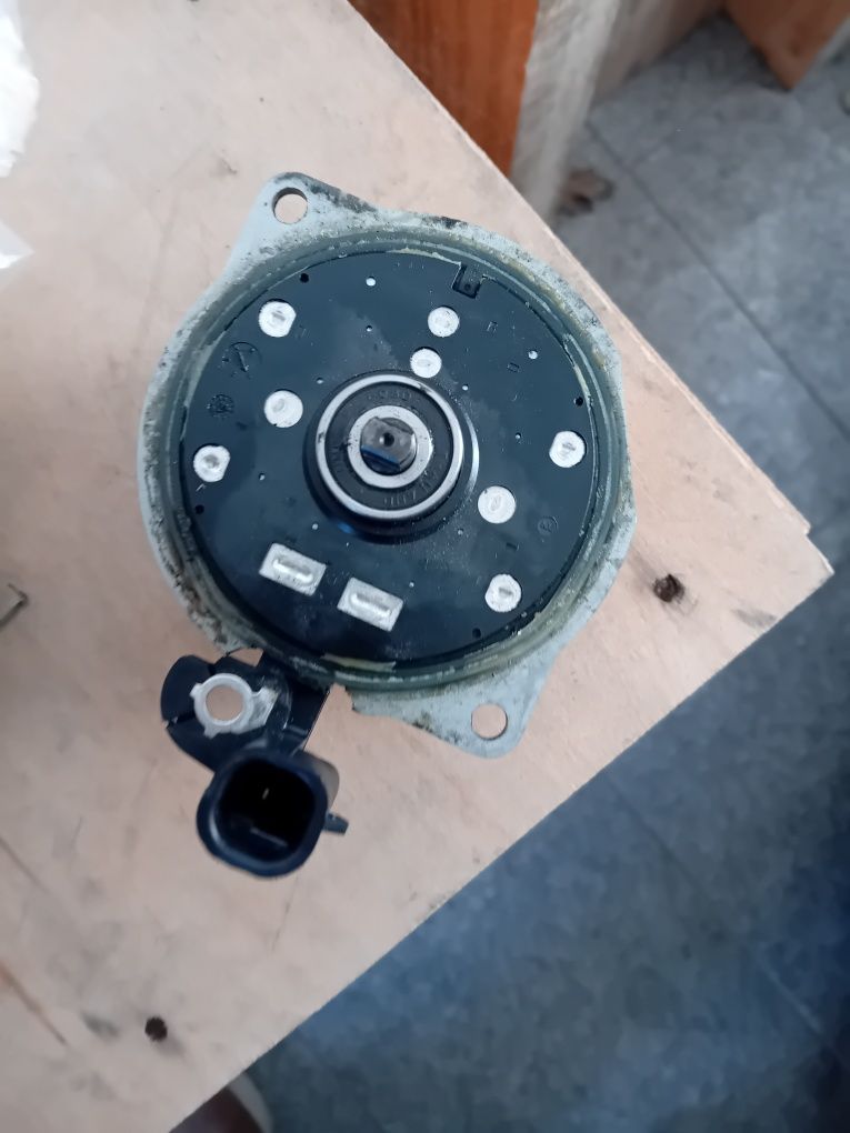 Motor elétrico CMP6V