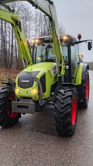 Renault Claas AXSOS 330 z Ładowaczem