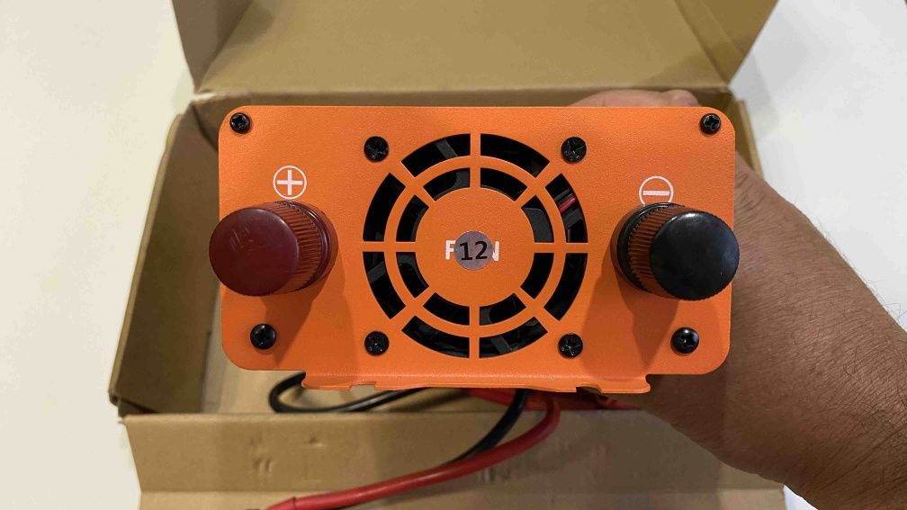 Інвертор Оригінал HOULI 1250W 12в. 220в. 50Гц. 2500Ватт пік!

2500В