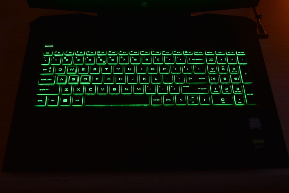Laptop HP Pavilion gaming 17”