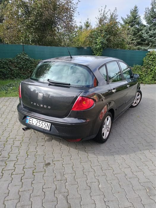 Sprzedam seata toledo 1.6 drugi wlasciciel