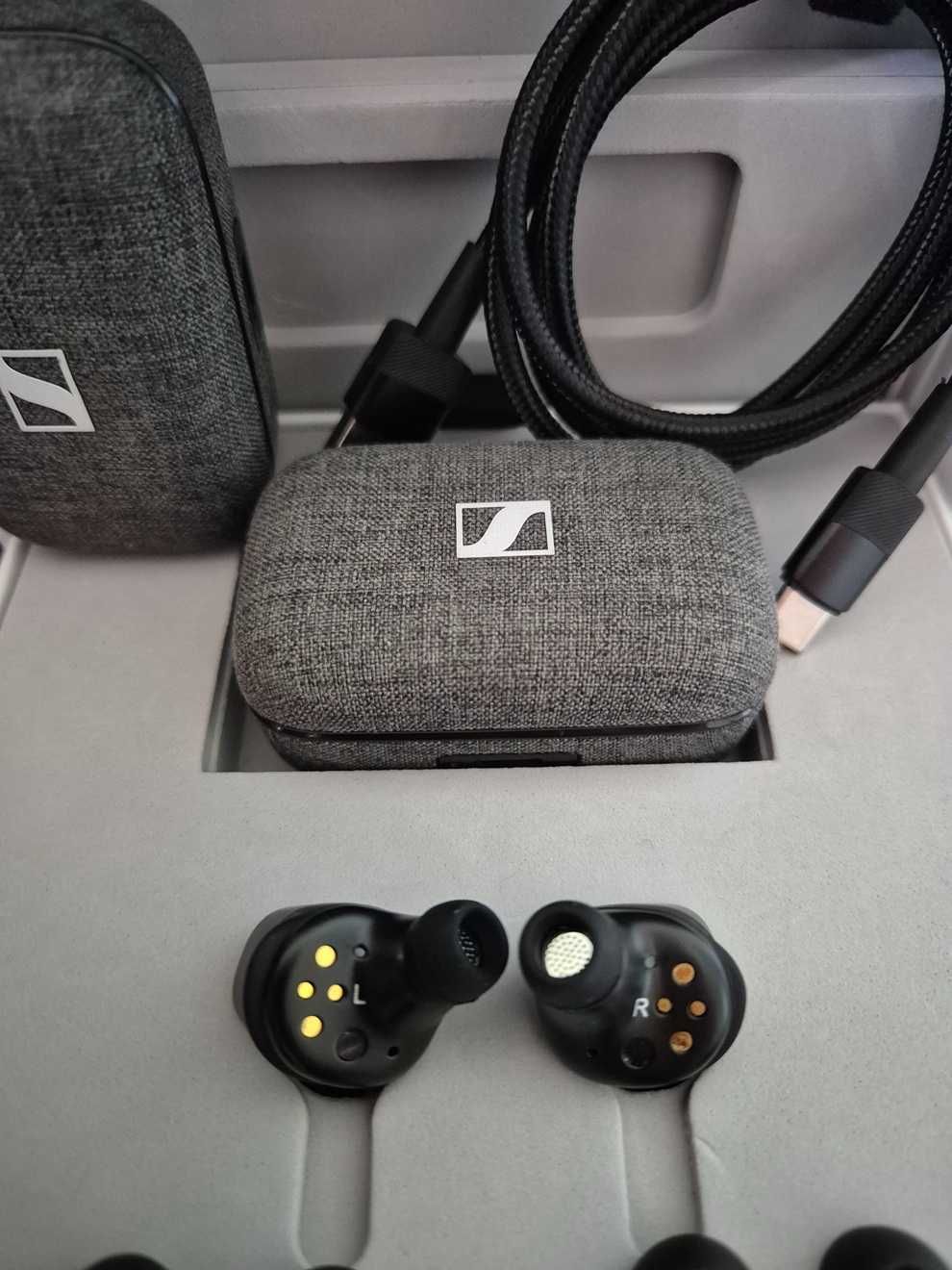 Sennheiser Momentum TWS 3 GRAFIT i extra etui