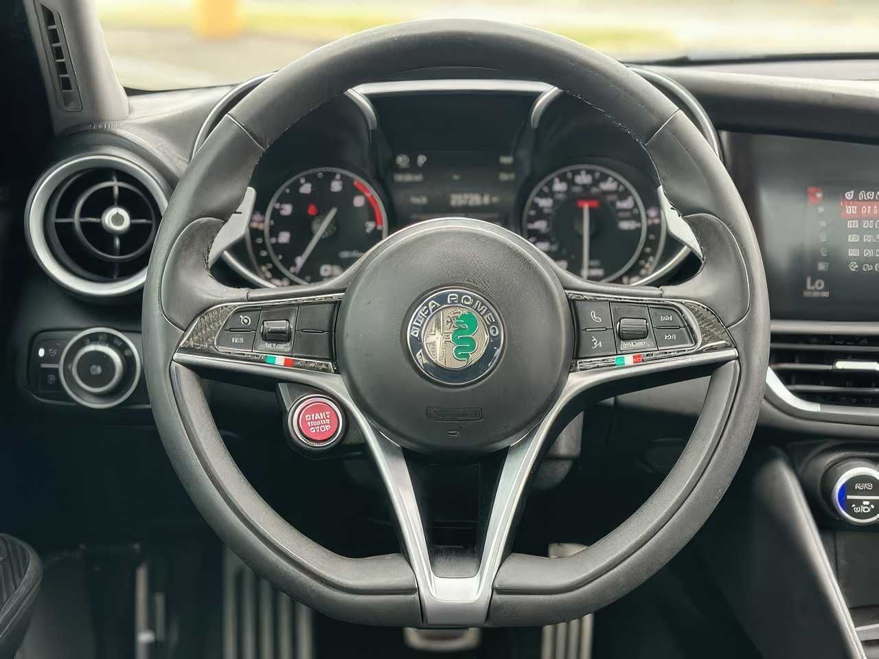 2019 Alfa Romeo Giulia Ti Sport