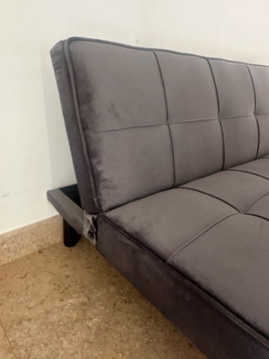 Sofá-cama cinzento tipo veludo - excelente estado