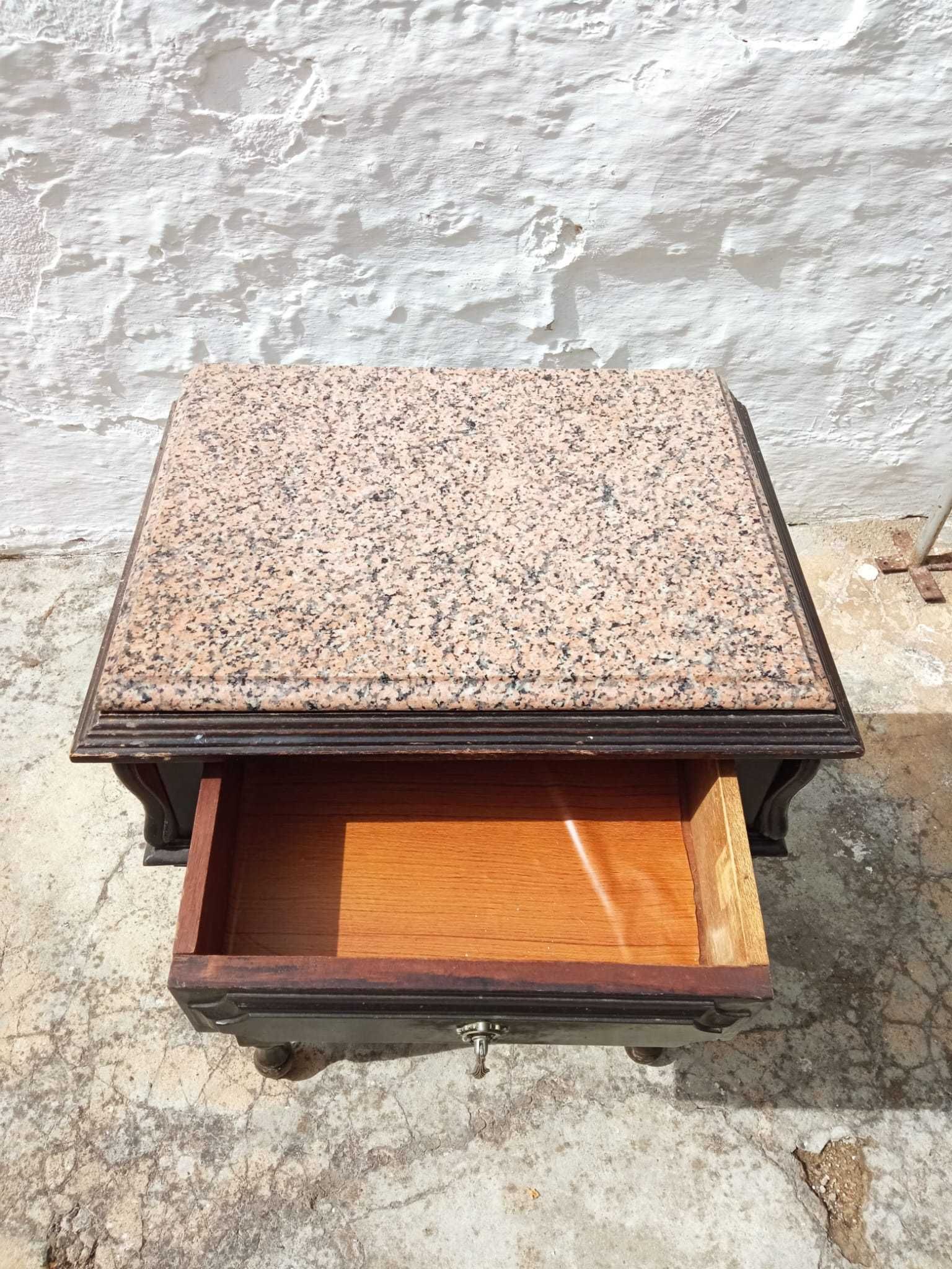 2 mesas cabeceira mogno usadas estilo Séc XIX com pedra mármore
