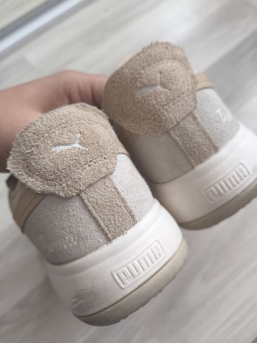 Buty sportowe sneakersy Puma beżowe kremowe rozmiar 39