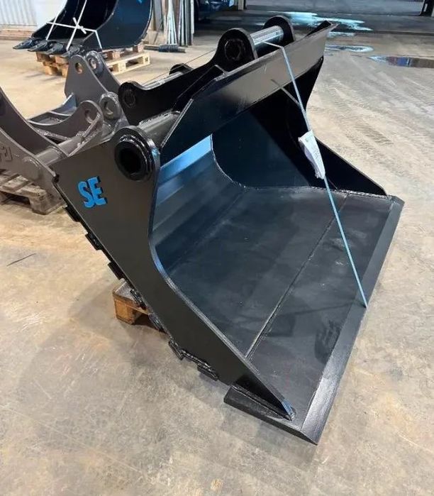 Łyżka skarpowa skandynawska SE złącze S60 160cm 700l Volvo Hitachi Doosan do koparki rototilt 150 180cm