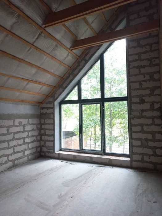 Коттедж 148 кв.м + ділянка 9,5 соток у с. Дмитрівка