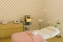 Massagens de relaxamento e tailandesa e cuidados corporais 
Depilação