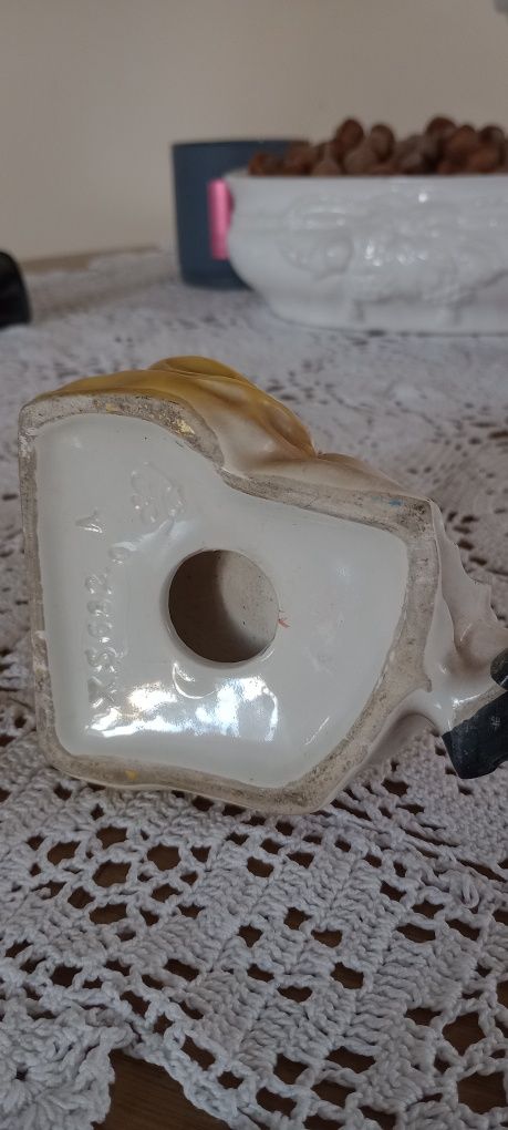 Stara porcelanowa figurka firmy Goebel