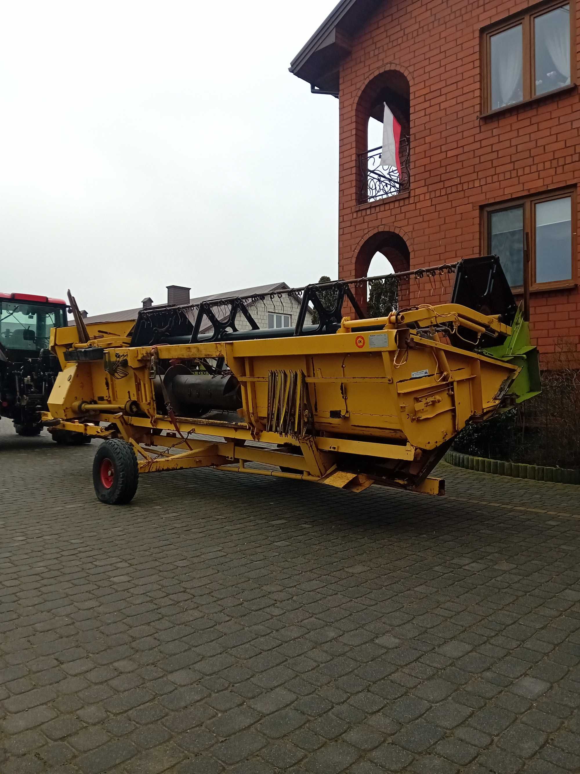 New Holland Tx 64 plus cena brutto heder ze stołem do rzepaku 5.10 m
