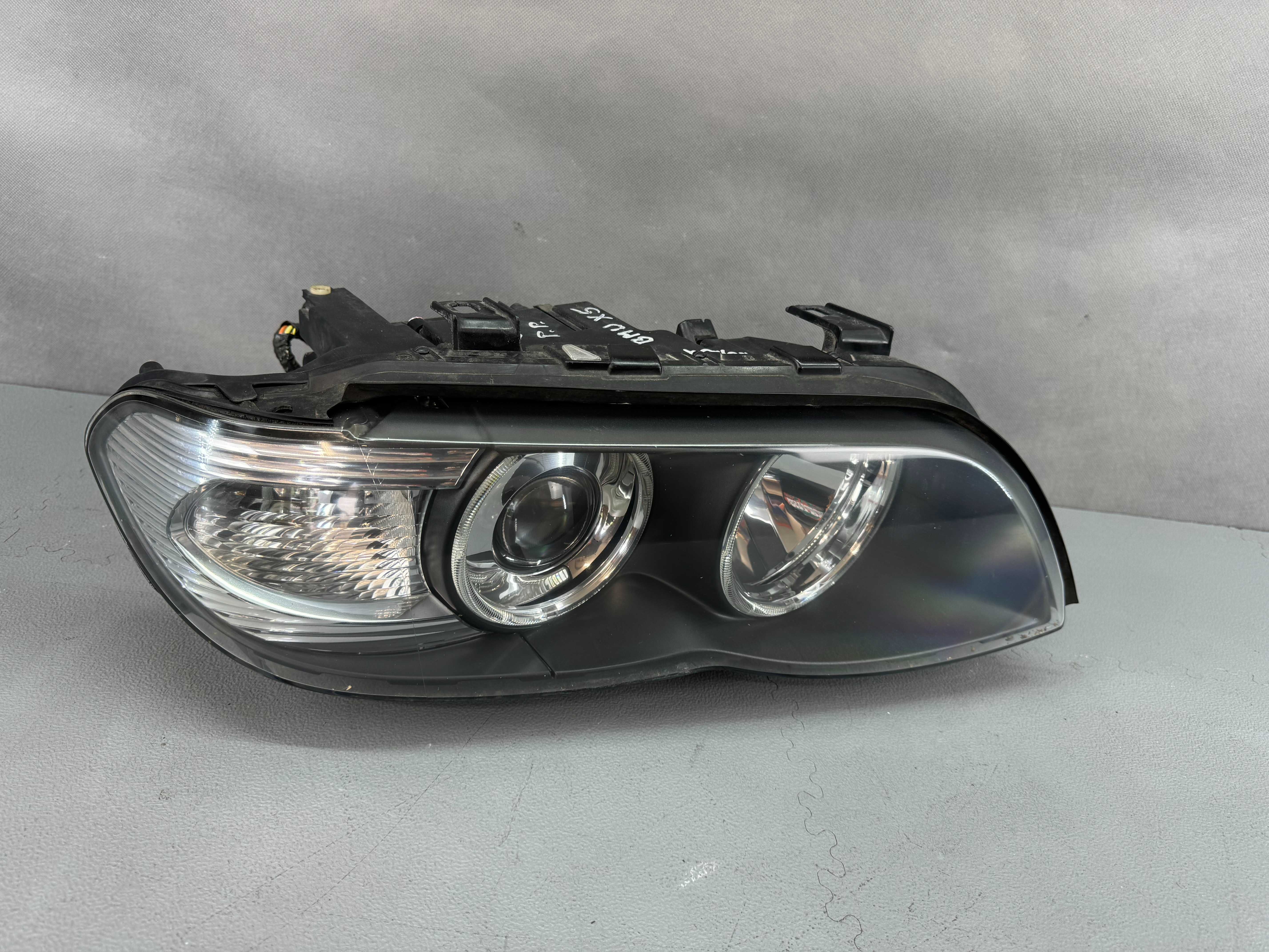 Bmw X5 E53 Lift Lampa Przód Przednia Bi-Xenon Prawa Kompletna EU IGŁA