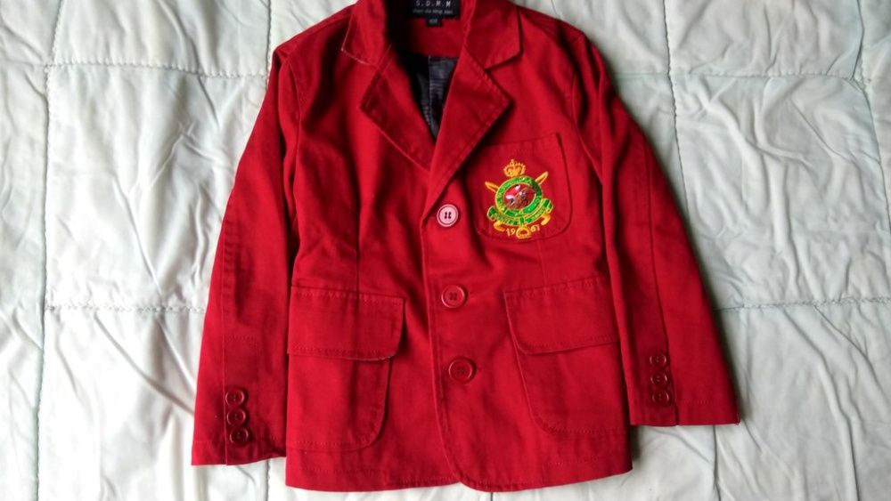 Бордовый пиджак мальчику р. -рост 100см новый S.D.M.M