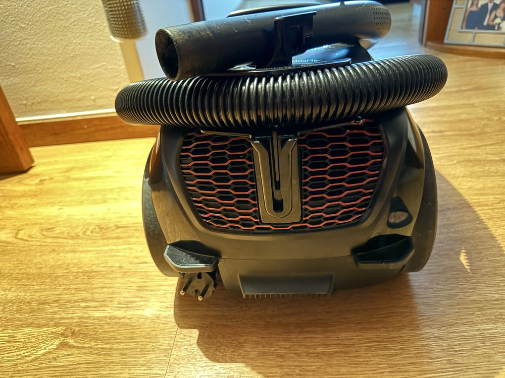 Aspirador sem saco BOSCH