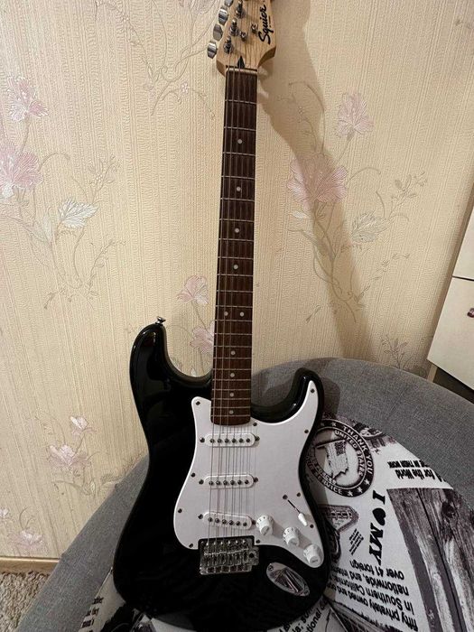 Електрогітара Squier by Fender Stratocaster Black
