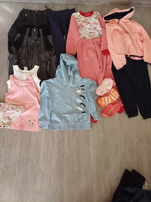 Пакет речей для дівчинки 122-134 см