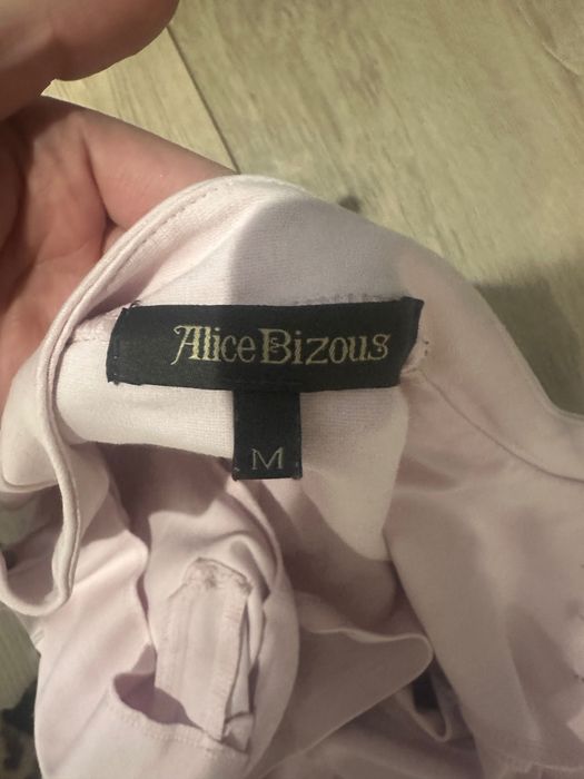 Jasnoróżowa marynarka Alice Bizou. r.M Wygodny materiał.Nowy bez metki