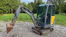 Minikoparka Volvo EC 15 C - używana prywatnie