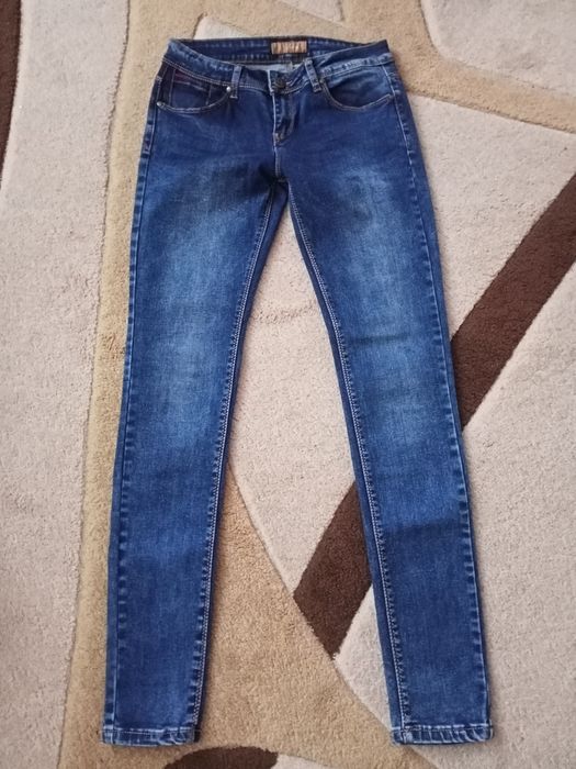 НОВЫЕ Джинсы женские разные
