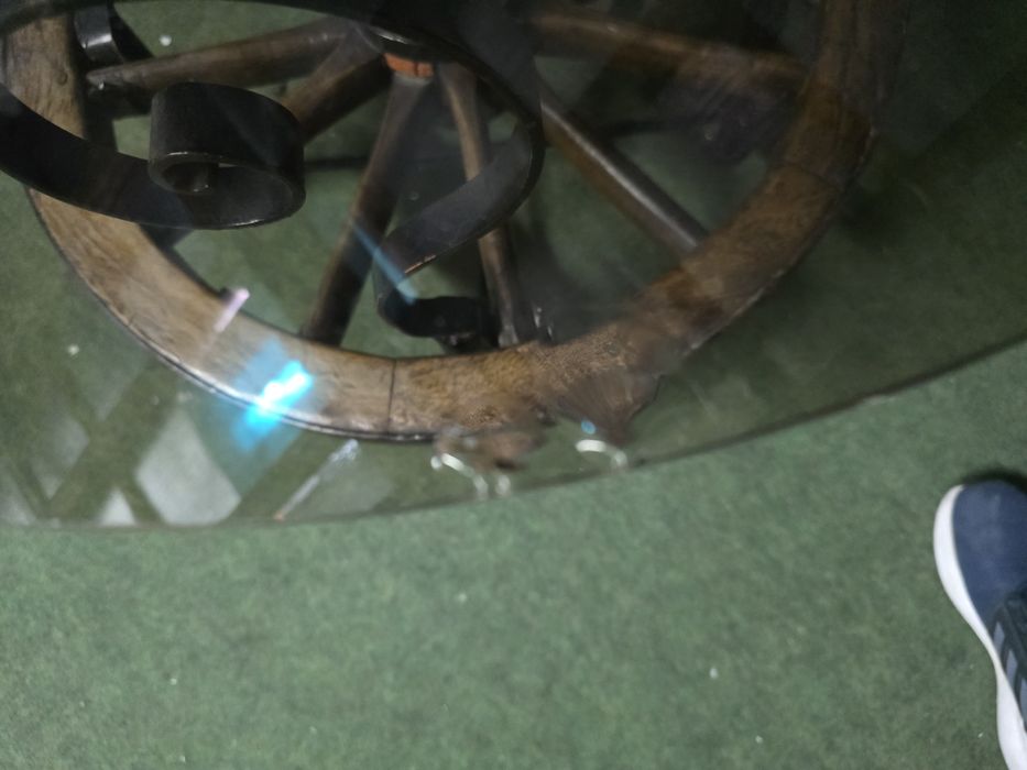 Mesa redonda roda carroça