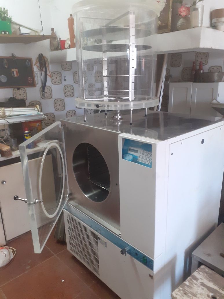 Liofilizadora para industria alimentar ou laboratório