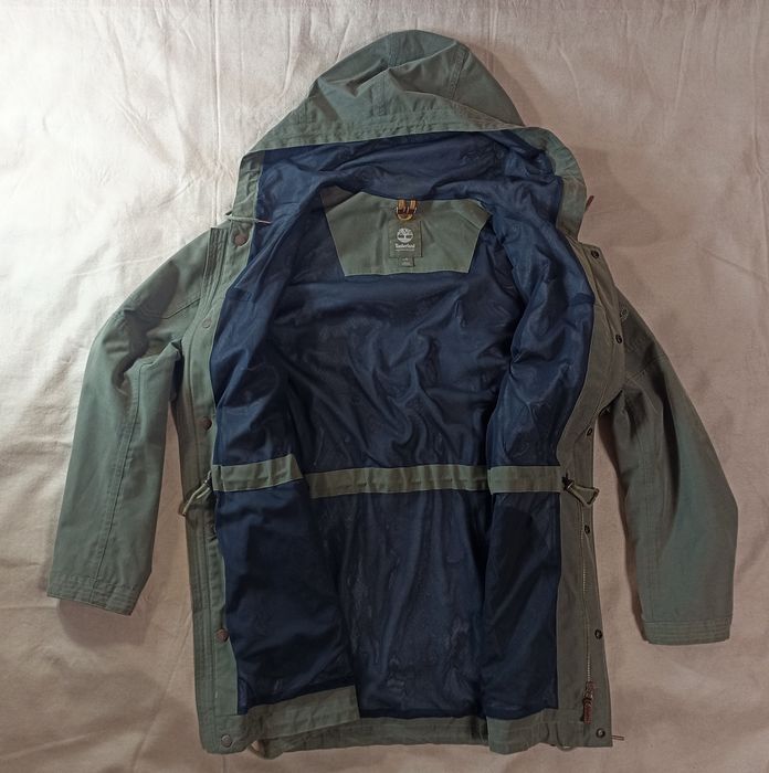 Куртка-парка на мембране фирмы Timberland.