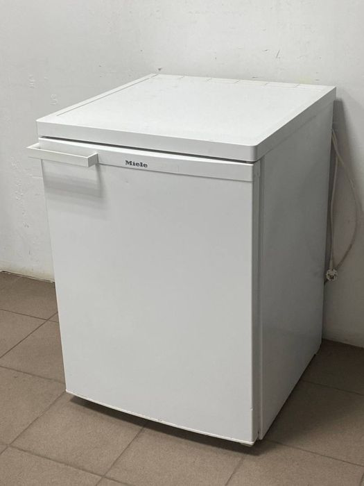 Холодильник Miele K12024 S-3