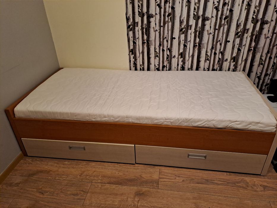 Sprzedam łóżko 90x200