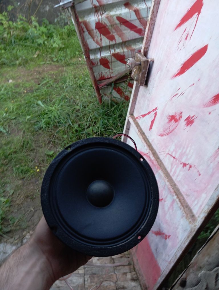 Vendo coluna de amplificador Fame