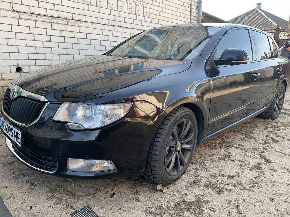 SKODA SUPERB 2 2010год 2.0 дизель полностью обслужена!!