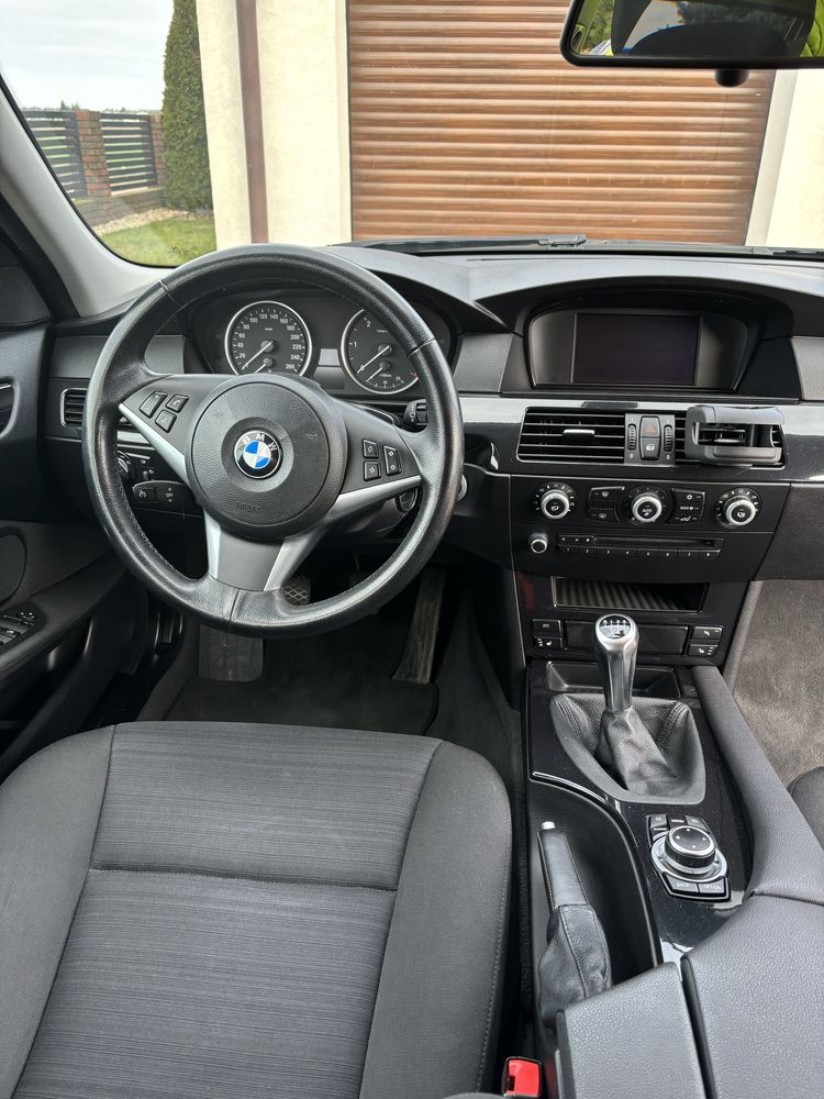 BMW Seria 5 E61 2.0D 2010 rok