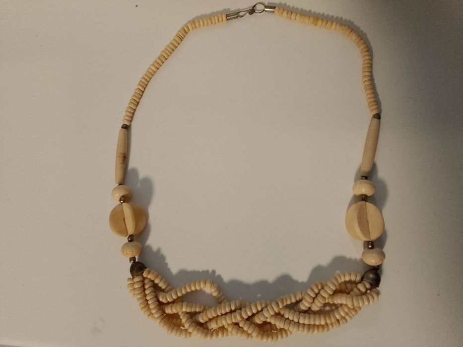 Продам красивое ожерелье