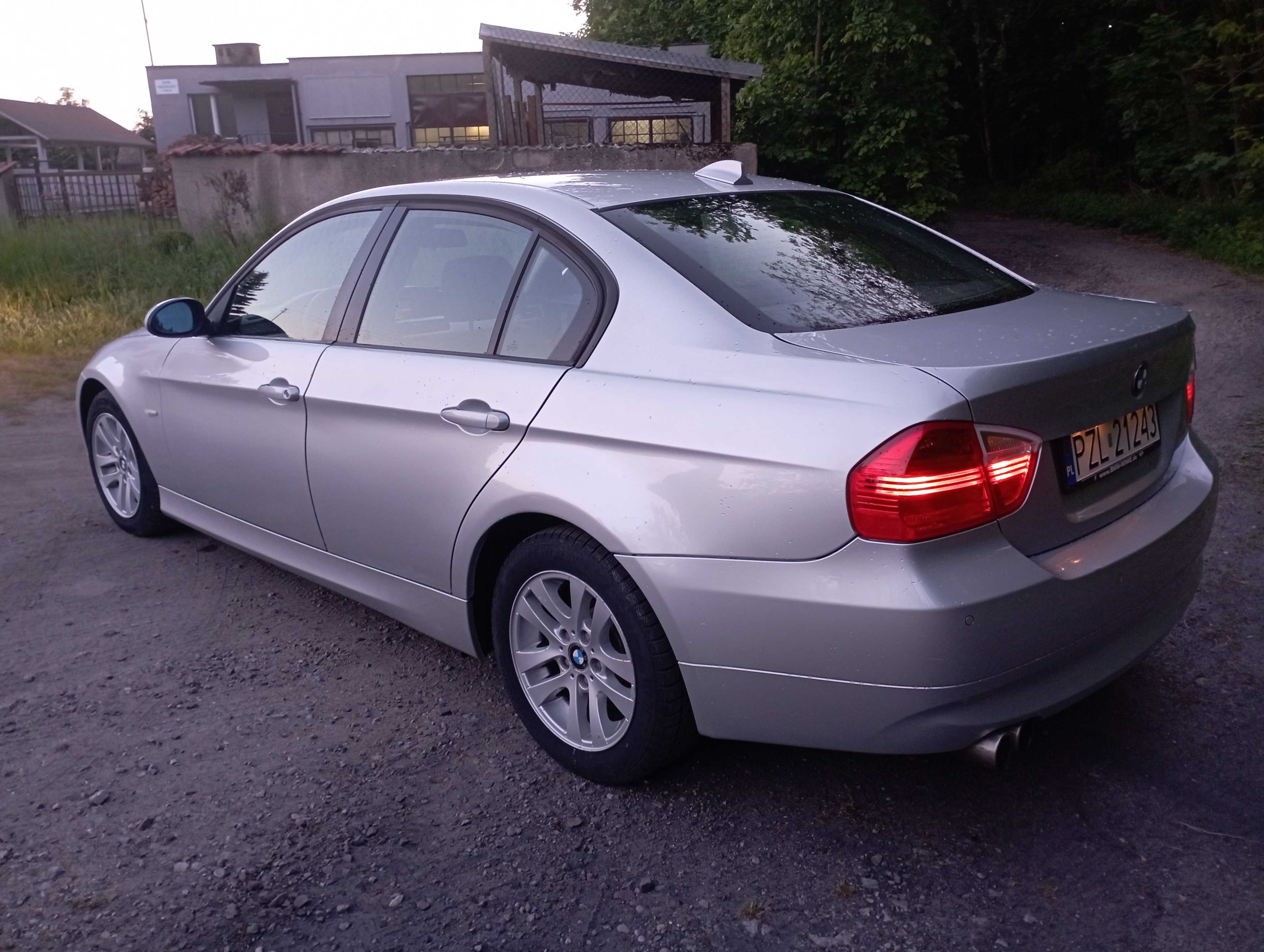 BMW E90 2.0L 150 km 2006