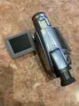 Відеокамера  Canon MV 700 e
