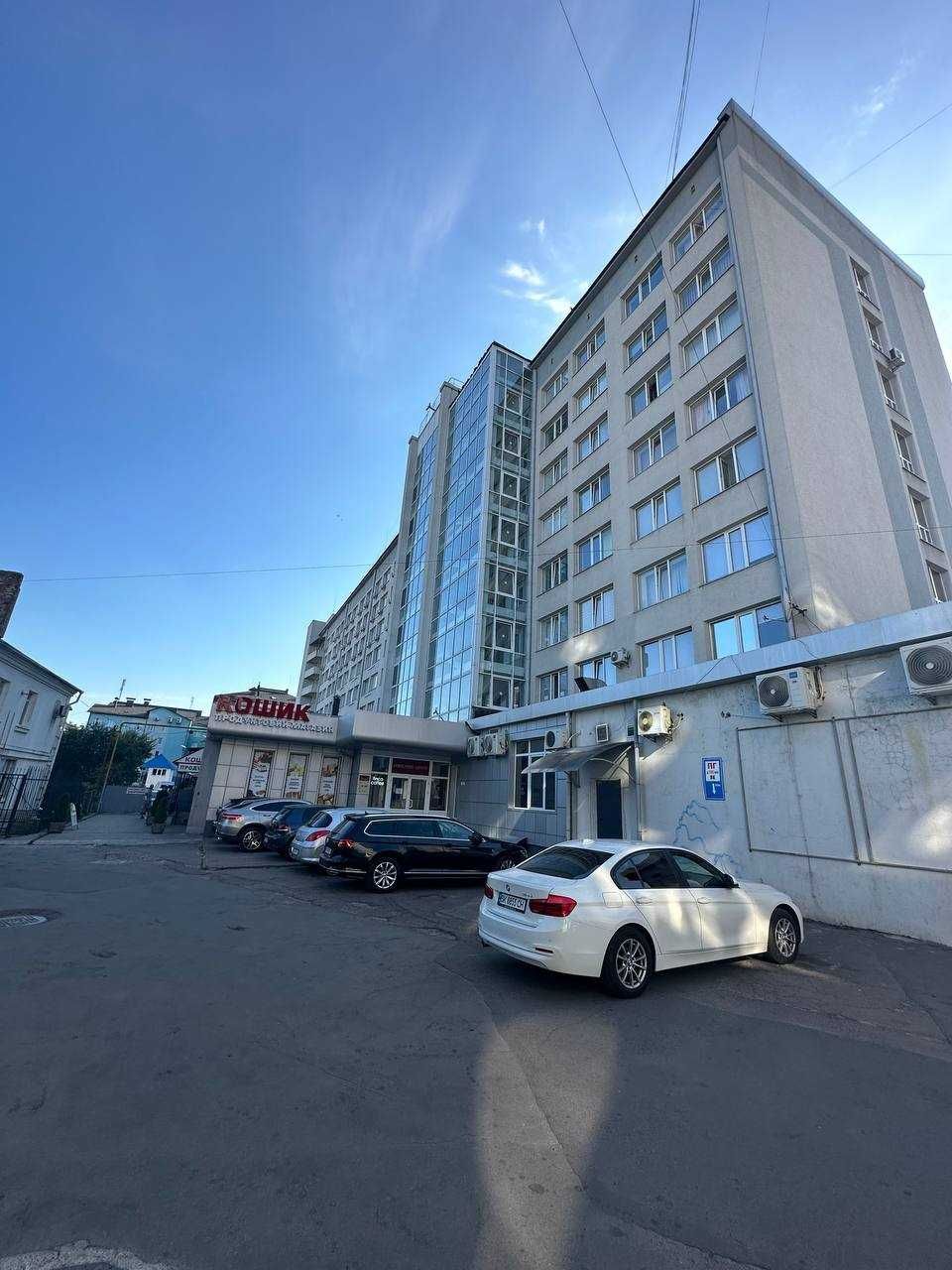 ЦЕНТР. 17-28м2. Здам ОФІСИ в Готелі МИР
