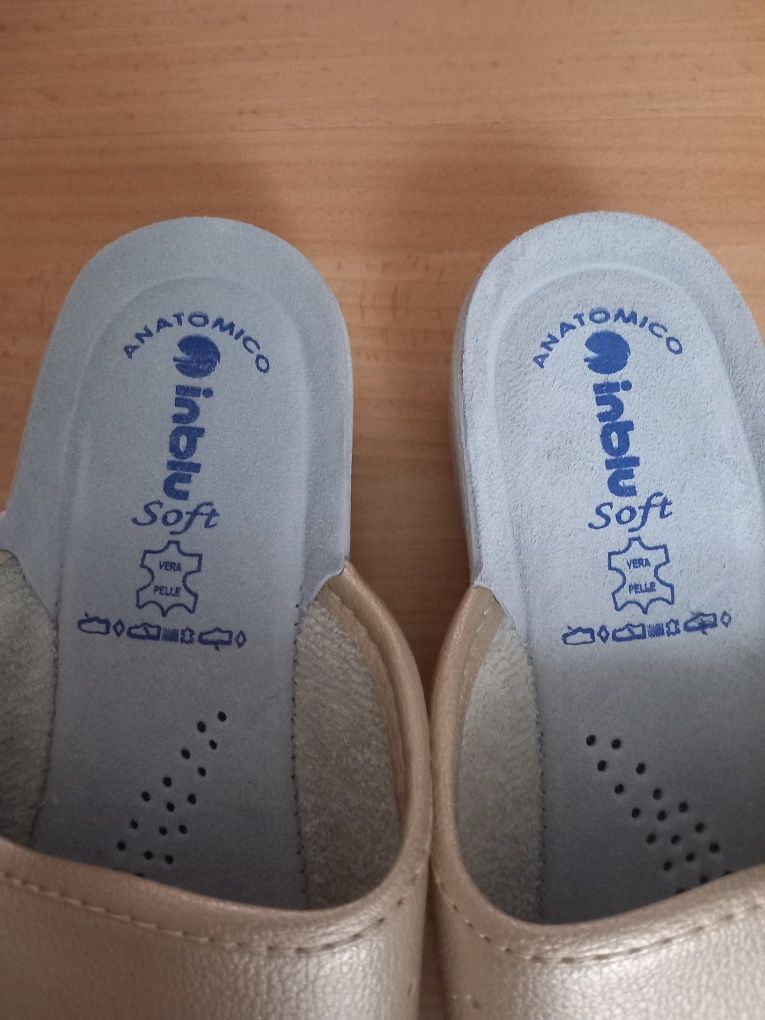 Klapki Inblu sanitarne złote