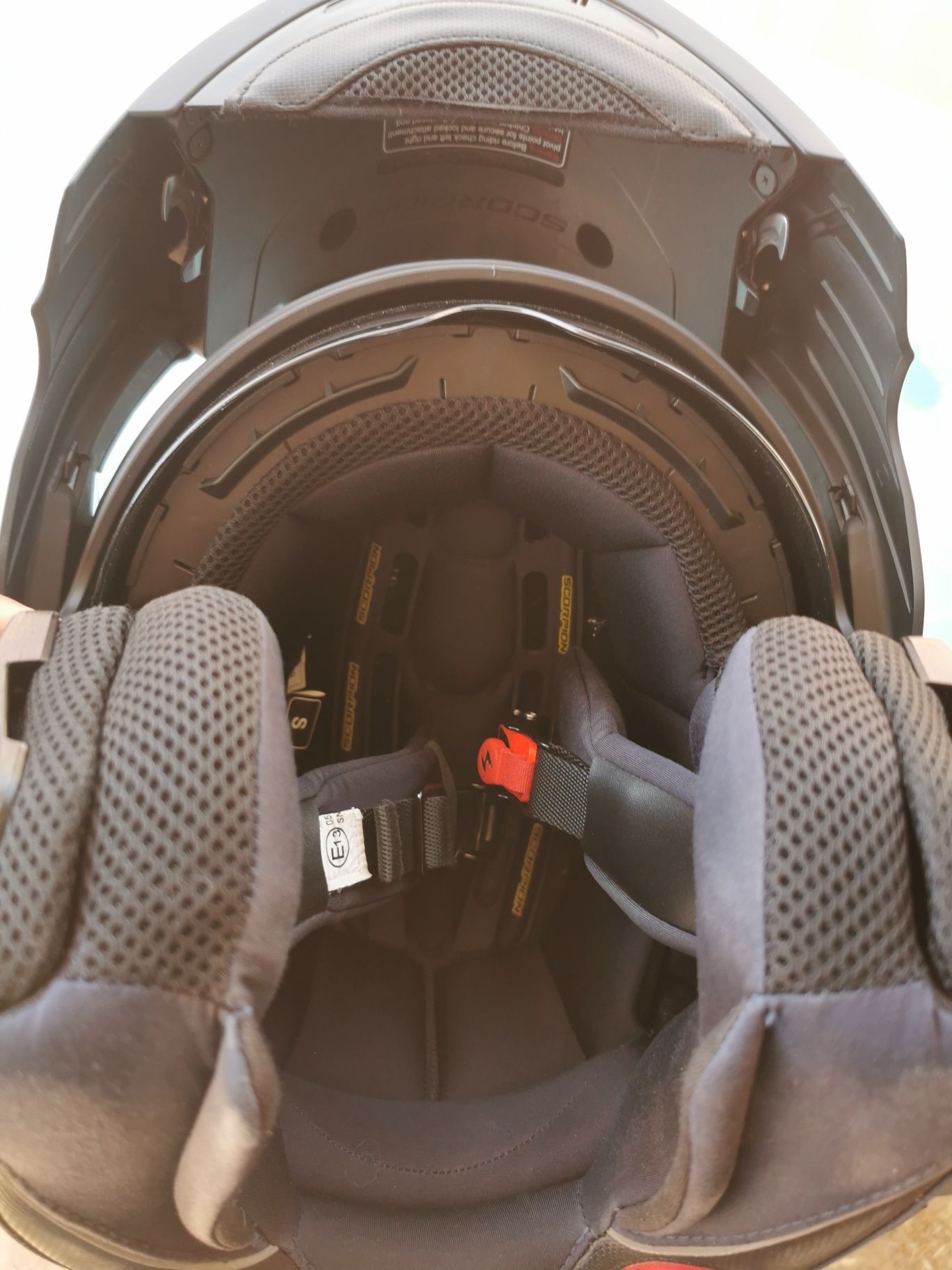 Capacete modular