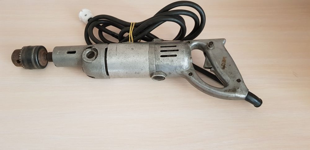 Продам електродрель