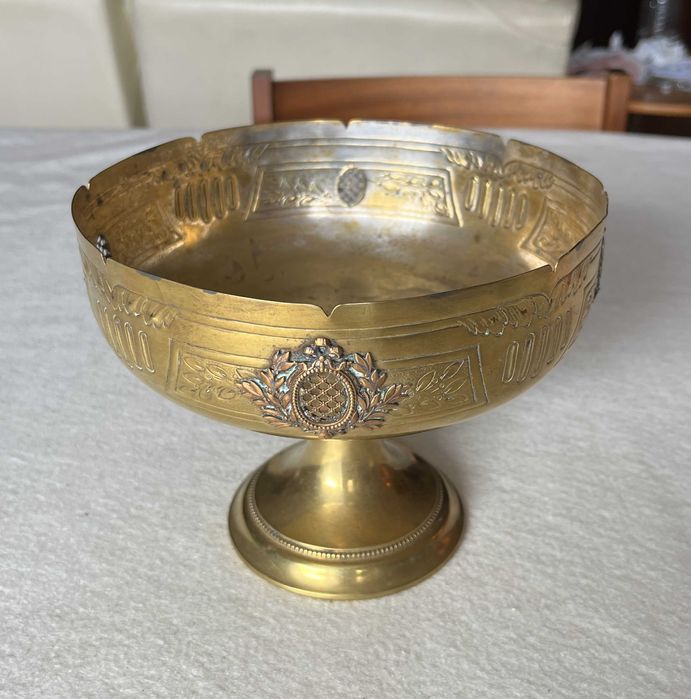 Taça Dourada - Trabalhada