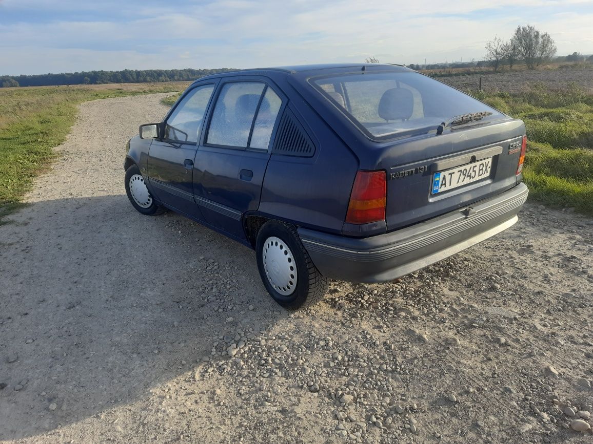 Opel kadett 1.3 i