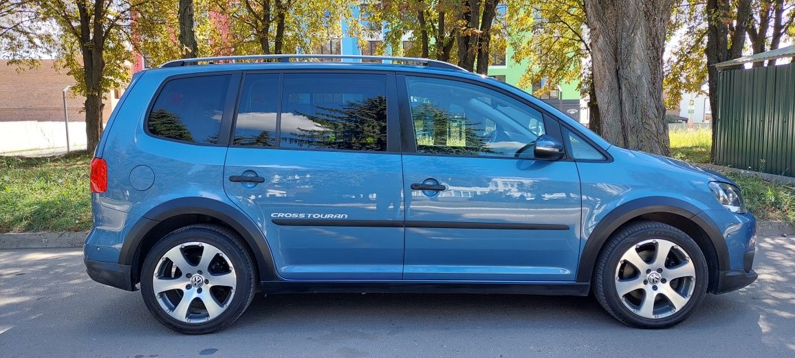 Volkswagen touran, 2.0 TDI 2012