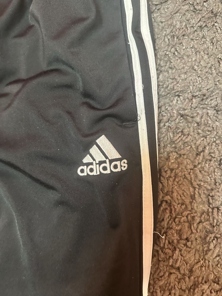 Костюм adidas m на 12-14років