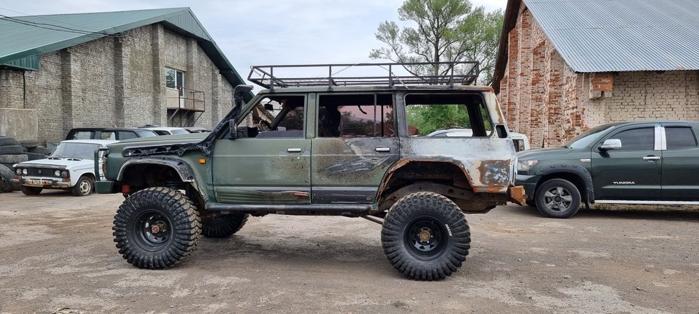 Розборка Nissan Patrol Y60  4.2 бензин