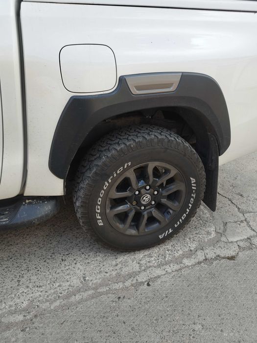 BF Goodrich all terrain 265/65/18