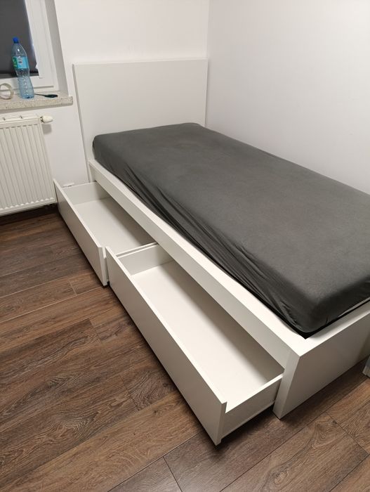 Łóżko z dużymi szufladami Malm Ikea